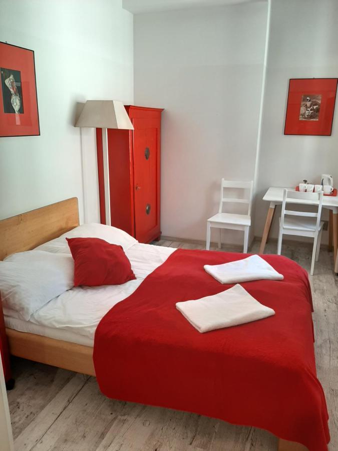 Bed & Breakfast Oki Doki Old Town 2*